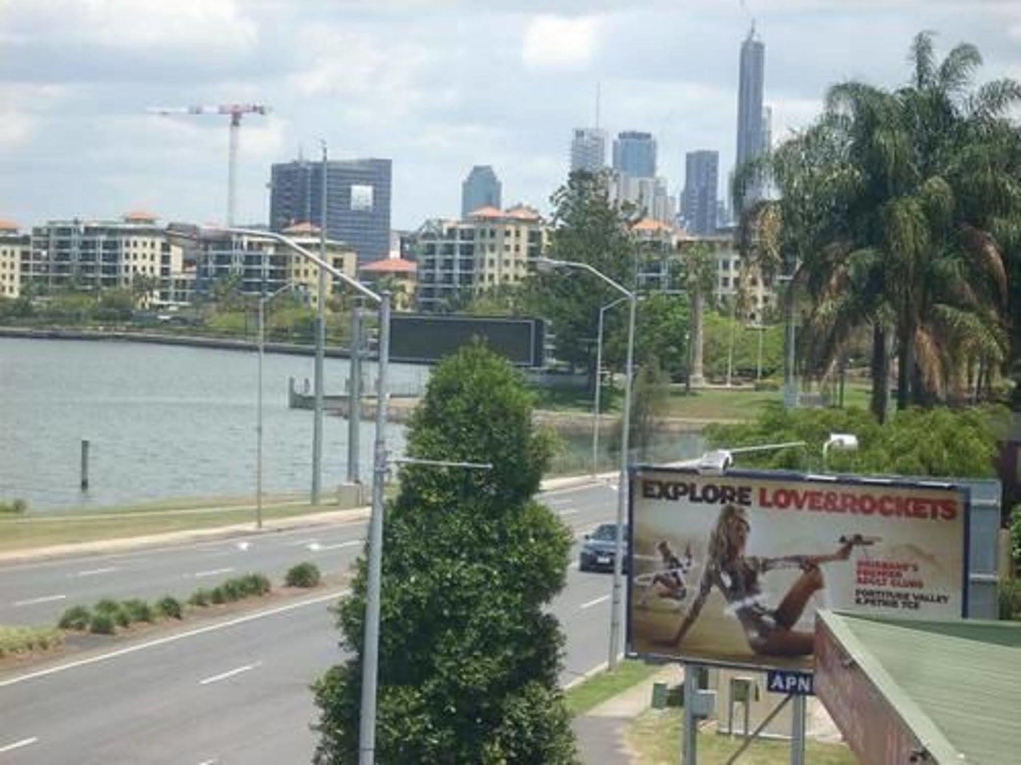 Kingsford Riverside Inn Brisbane Bagian luar foto