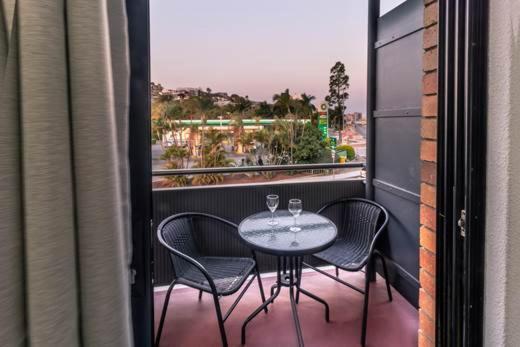 Kingsford Riverside Inn Brisbane Bagian luar foto