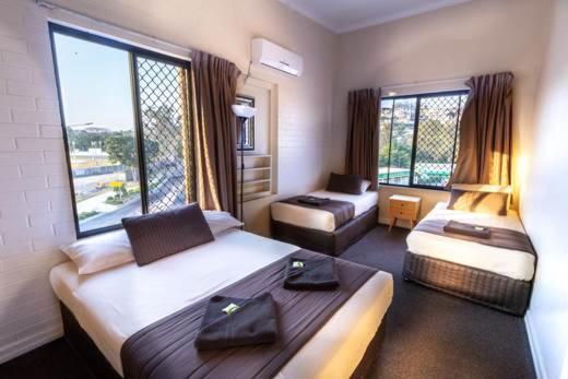 Kingsford Riverside Inn Brisbane Bagian luar foto