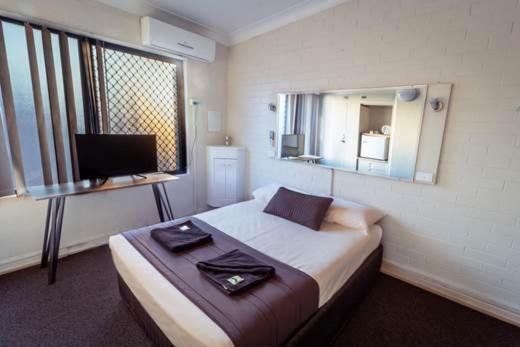 Kingsford Riverside Inn Brisbane Bagian luar foto