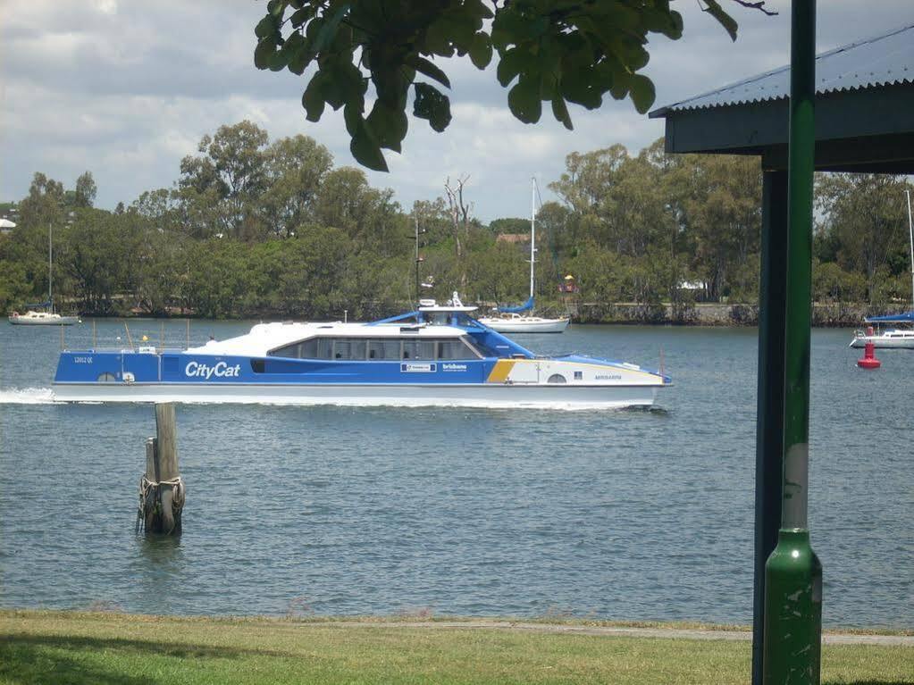 Kingsford Riverside Inn Brisbane Bagian luar foto